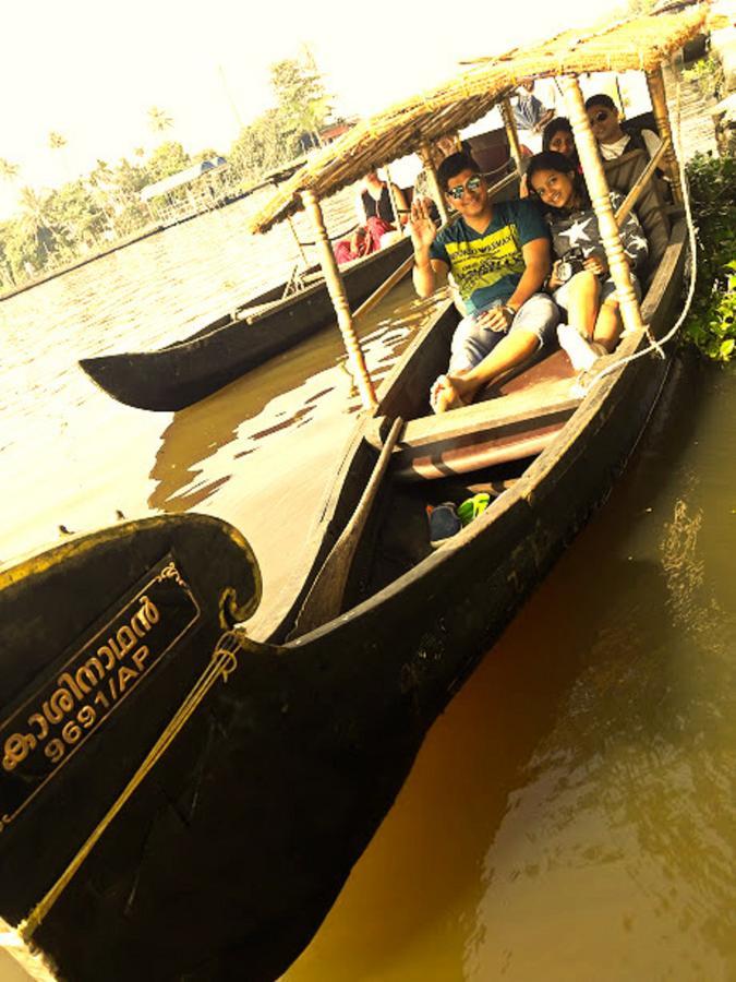 Aham Yoga Nest Bed & Breakfast Alappuzha Luaran gambar