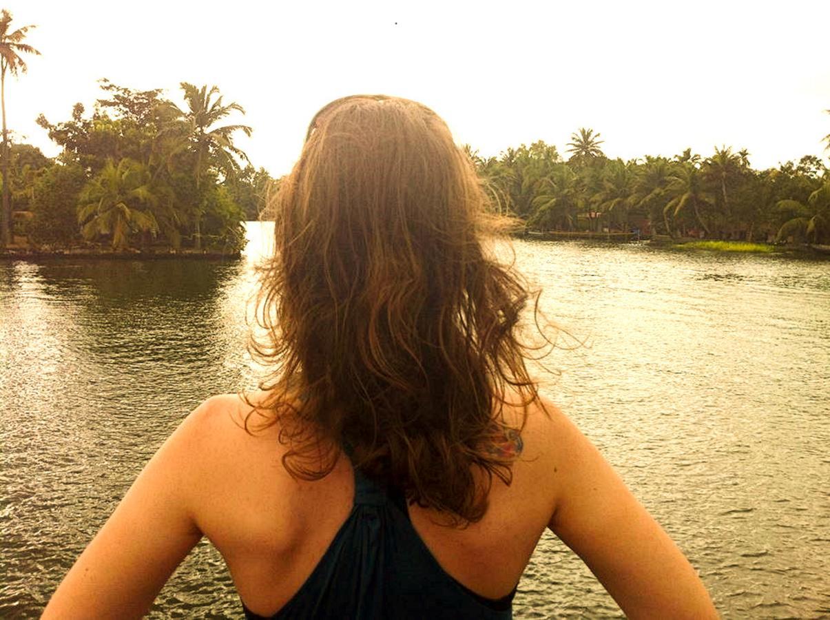 Aham Yoga Nest Bed & Breakfast Alappuzha Luaran gambar